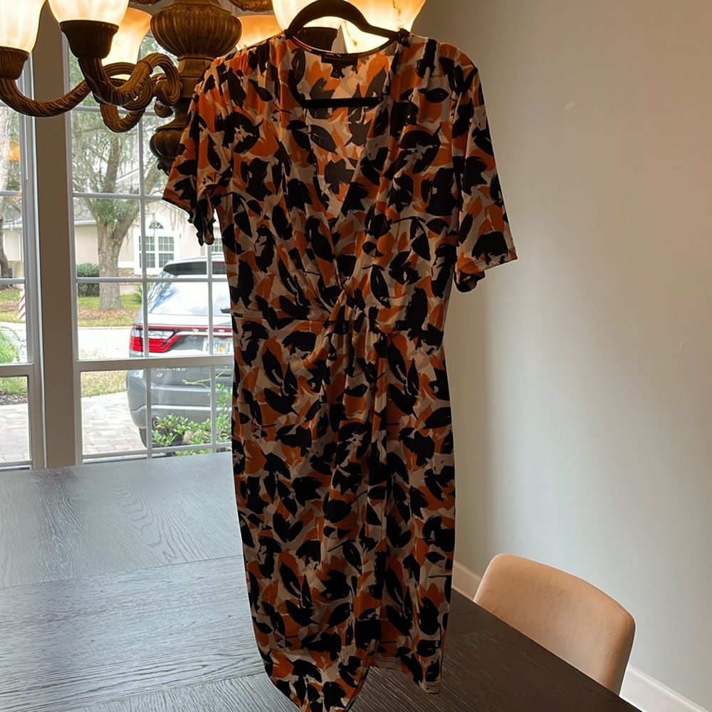 Banana republic wrap dress size small. Worn once.